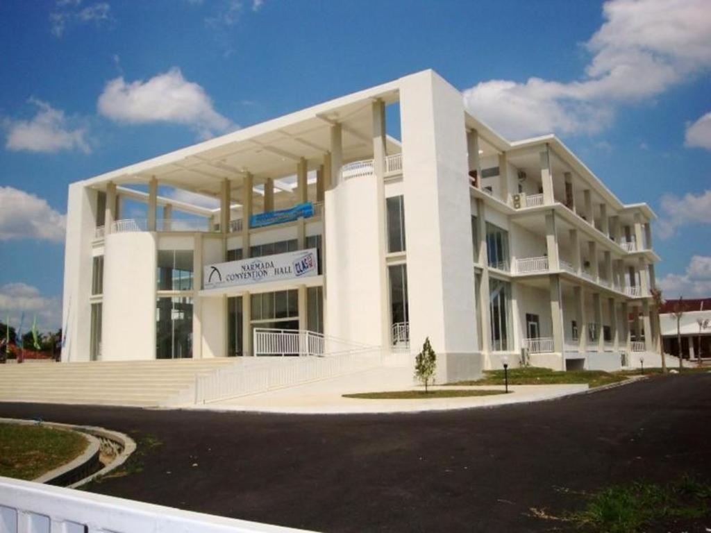 Hotel Narmada Convention Hall Mataram Exterior foto